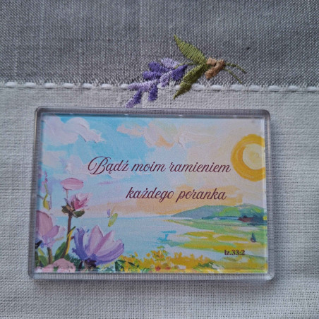 Magnes w akrylu
